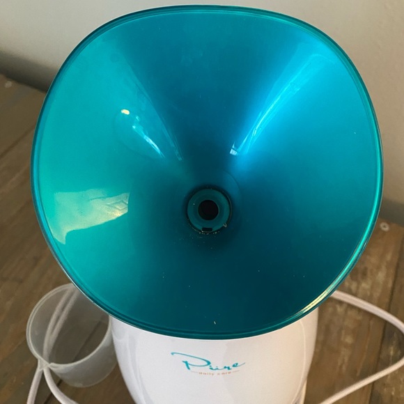 Pure Ionic Facial Steamer - Picture 3 of 9